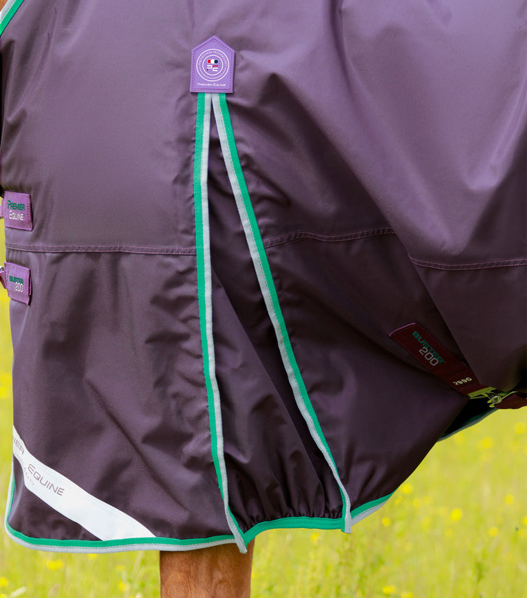 Buster 200g Turnout Rug with Snug-Fit Neck Cover