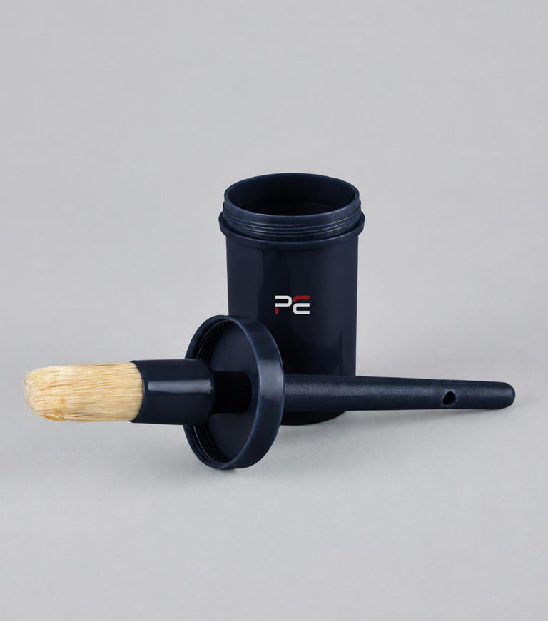 Hoof oil brush with bottle
