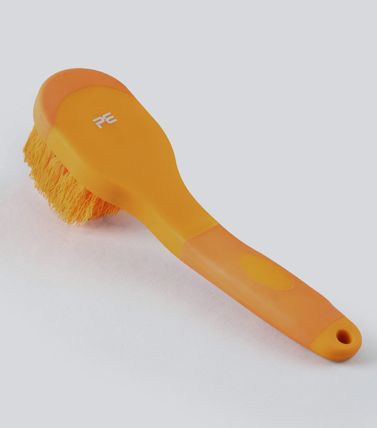 Soft-Touch Bucket Brush