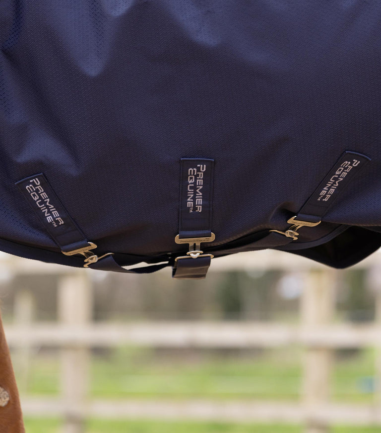 Stratus 600D Series 0g Turnout Rug with Classic Neck Cover Navy