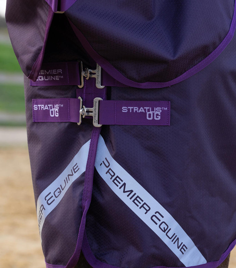 Stratus 600 series 0g turnout rug with classic neck cover