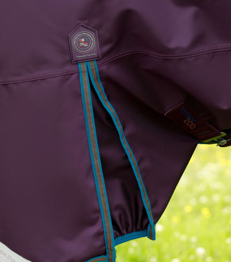 Titan 200g Turnout Rug with Snug-Fit Neck Cover