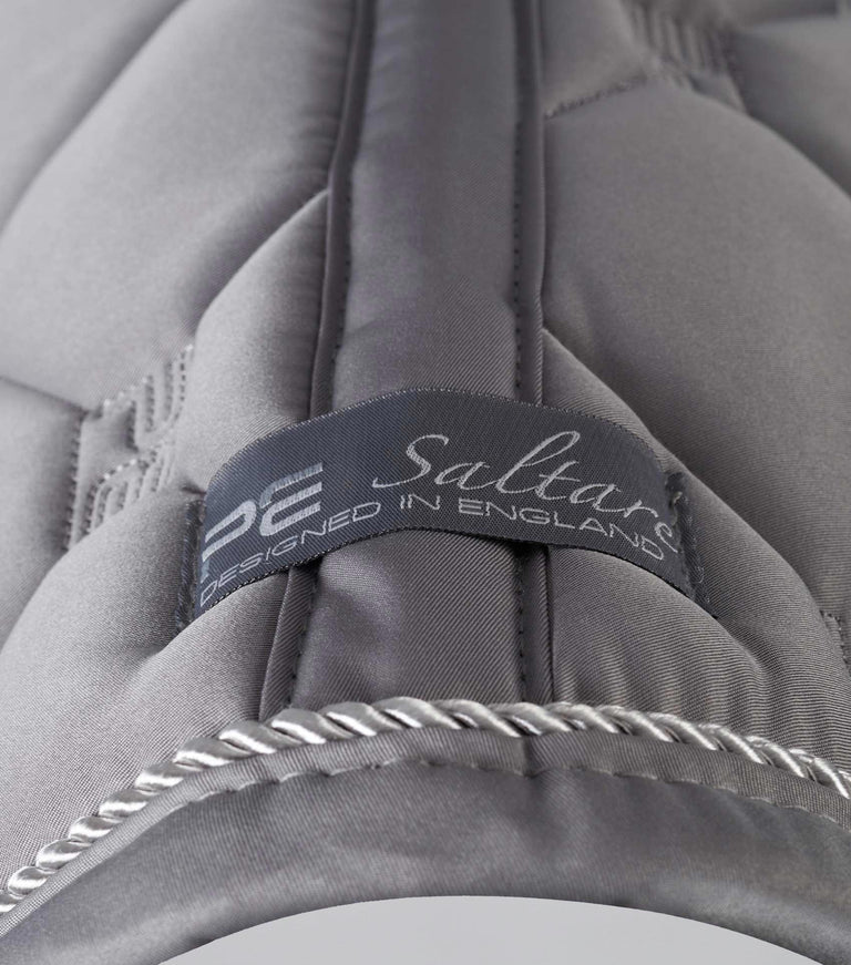 Saltare Close Contact Dressage Square