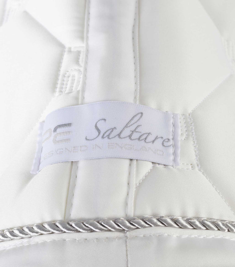 Saltare Close Contact Dressage Square