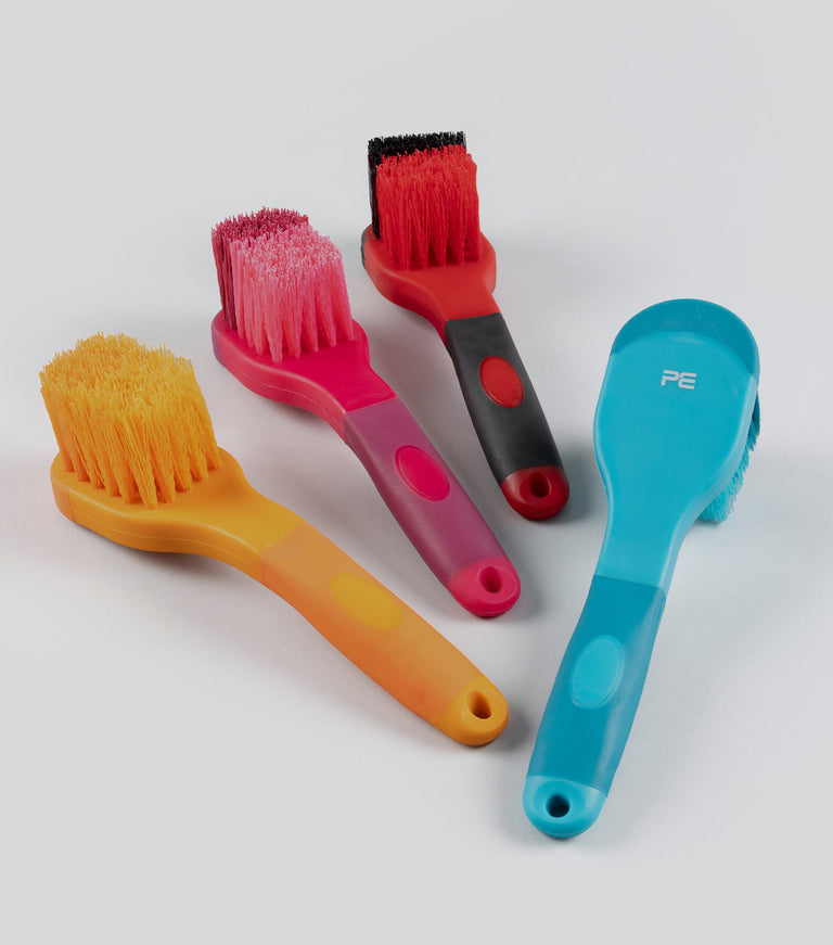 Soft-Touch Bucket Brush
