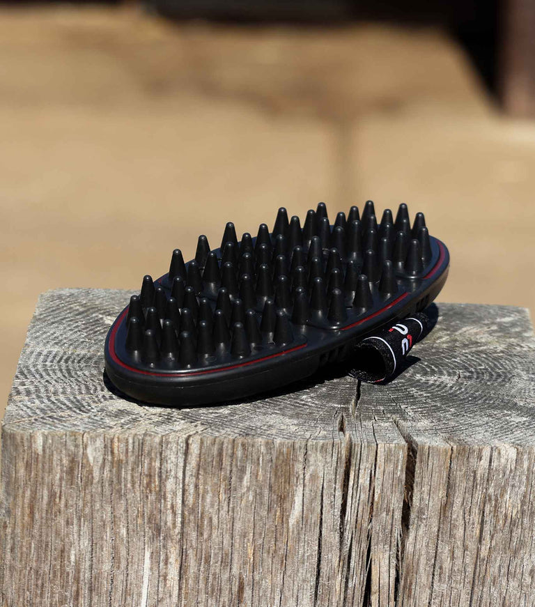 Soft-Touch Flexi Massage Brush Black & Red