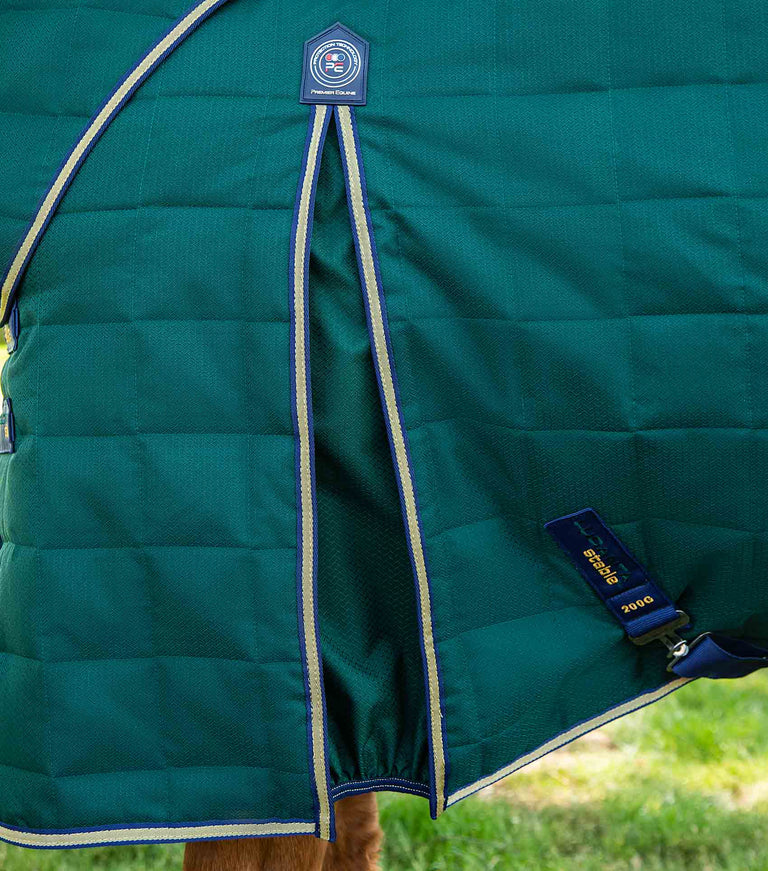 Lucanta 200g Stable Rug with Neck Cover